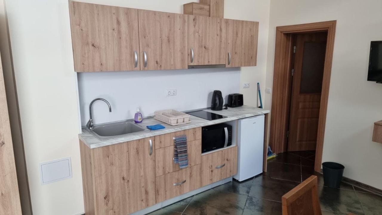Бутикови Студиа Брита Kranevo Ngoại thất bức ảnh