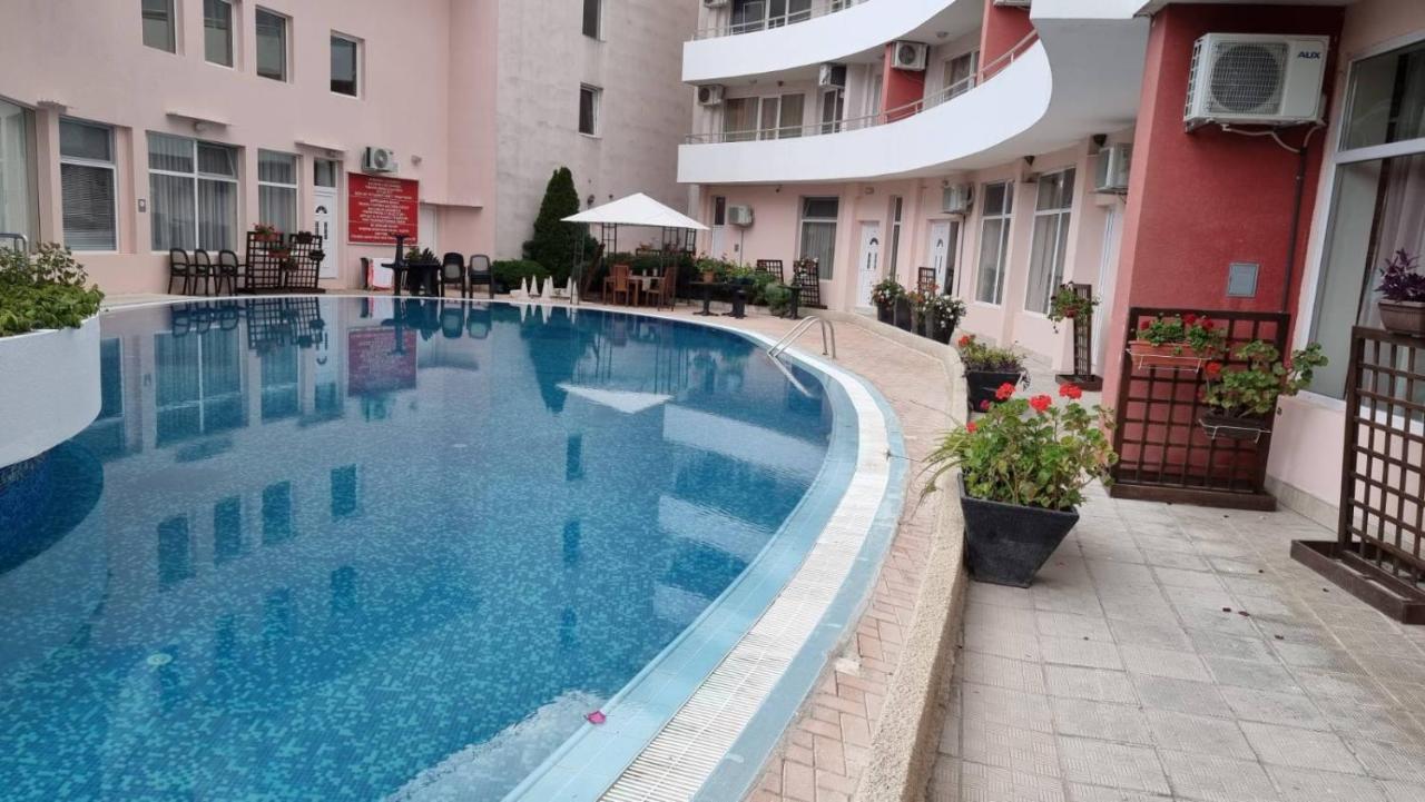 Бутикови Студиа Брита Kranevo Ngoại thất bức ảnh