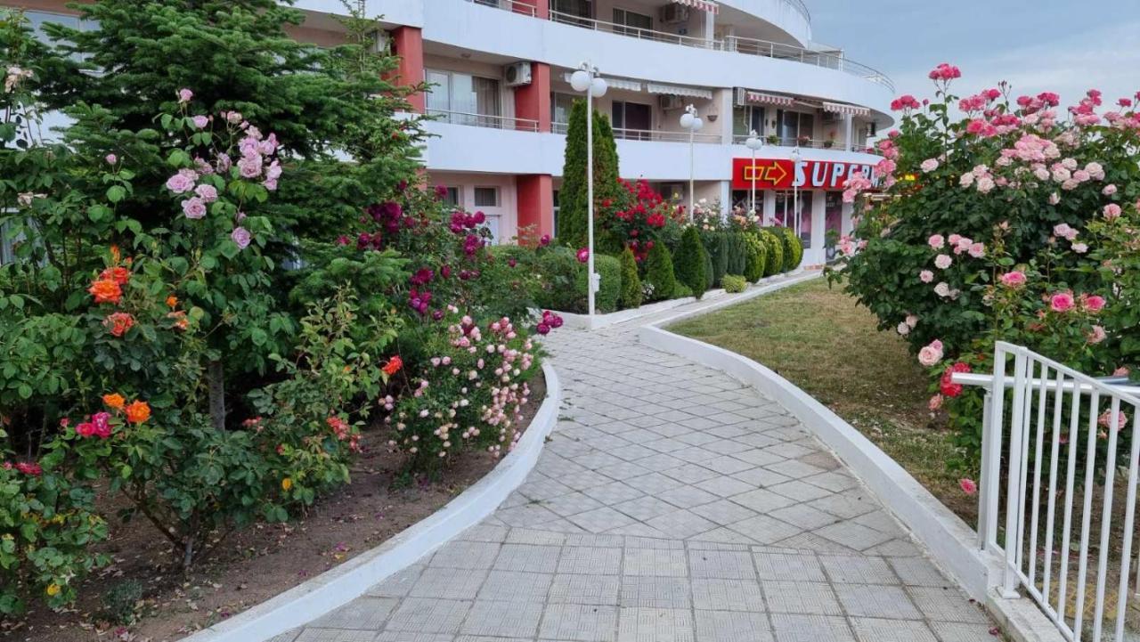 Бутикови Студиа Брита Kranevo Ngoại thất bức ảnh